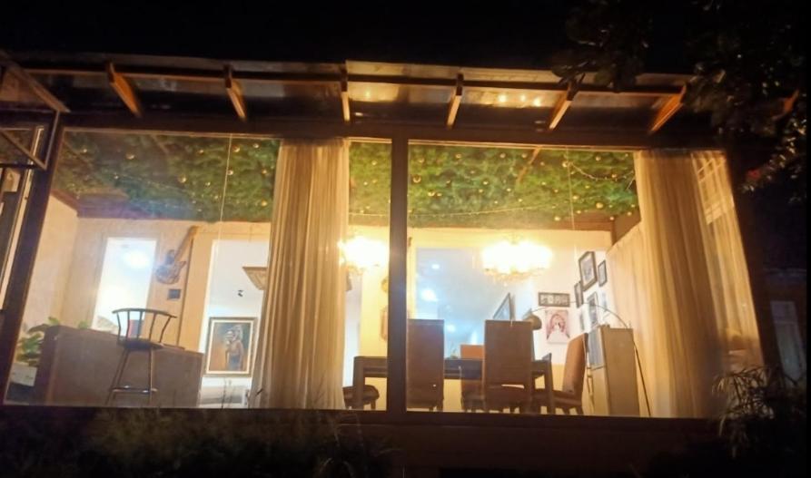 Villa Chacha At Macarena, Megamendung 外观 照片